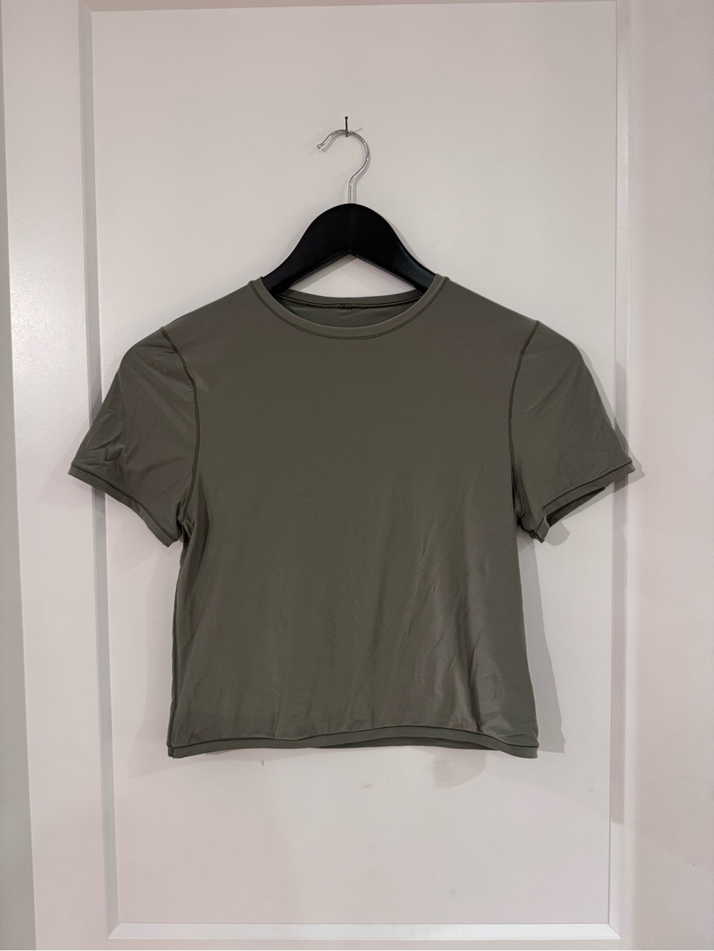 SMOOTHEZ By Aerie Cropped Green Short Sleeve Top